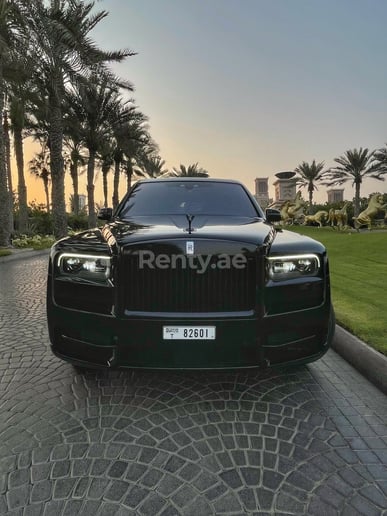 Rolls Royce Cullinan (Negro), 2021 para alquiler en Dub&aacute;i