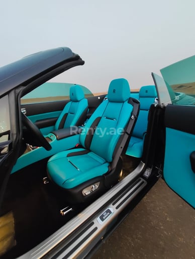 Rolls Royce Dawn (Negro), 2019 para alquiler en Dub&aacute;i