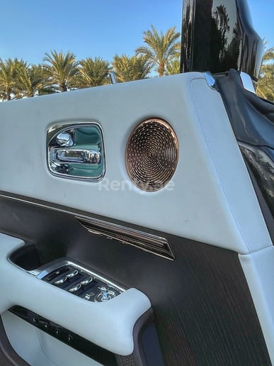 Rolls Royce Dawn (Nero), 2020 in affitto a Dubai