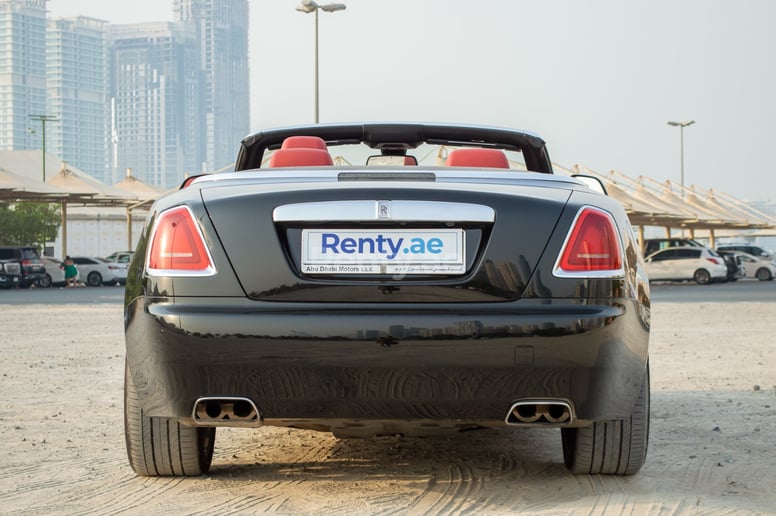 Rolls Royce Dawn (Noir), 2020 &agrave; louer &agrave; Duba&iuml;