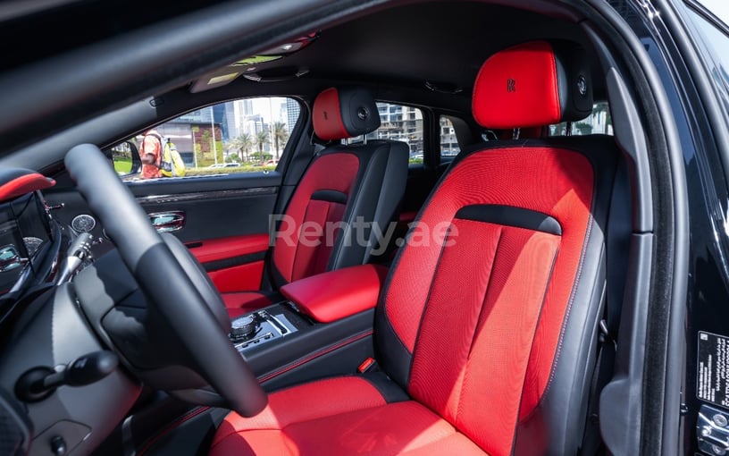 Rolls Royce Ghost Black Badge (Noir), 2022 &agrave; louer &agrave; Duba&iuml;