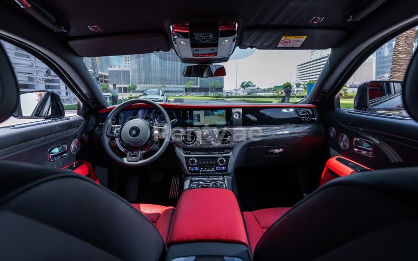Rolls Royce Ghost Black Badge (Noir), 2022 &agrave; louer &agrave; Duba&iuml;
