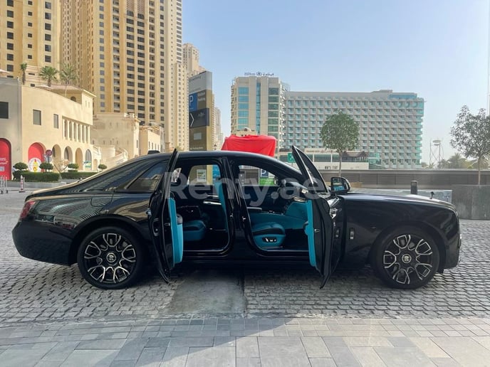 Rolls Royce Ghost (Schwarz), 2022  zur Miete in Dubai