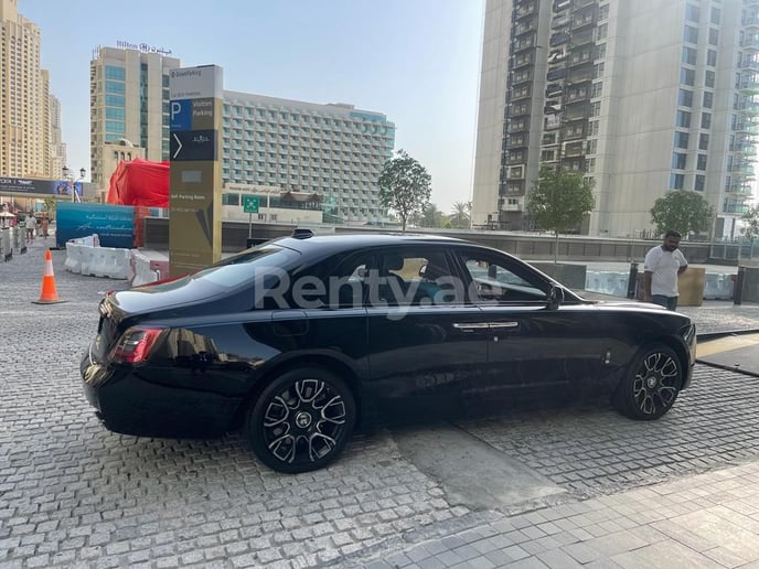 Rolls Royce Ghost (Schwarz), 2022  zur Miete in Dubai