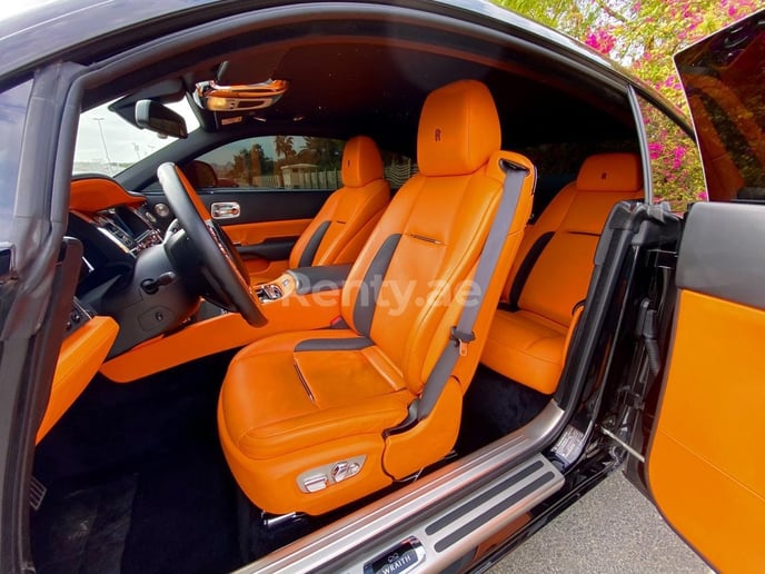 Dubai'de kiralık Rolls Royce Wraith-BLACK BADGE (Siyah), 2020