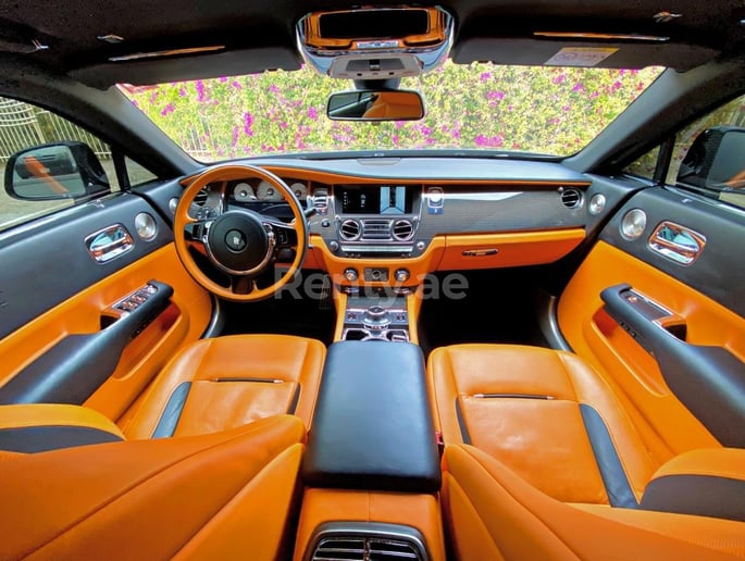 Dubai'de kiralık Rolls Royce Wraith-BLACK BADGE (Siyah), 2020