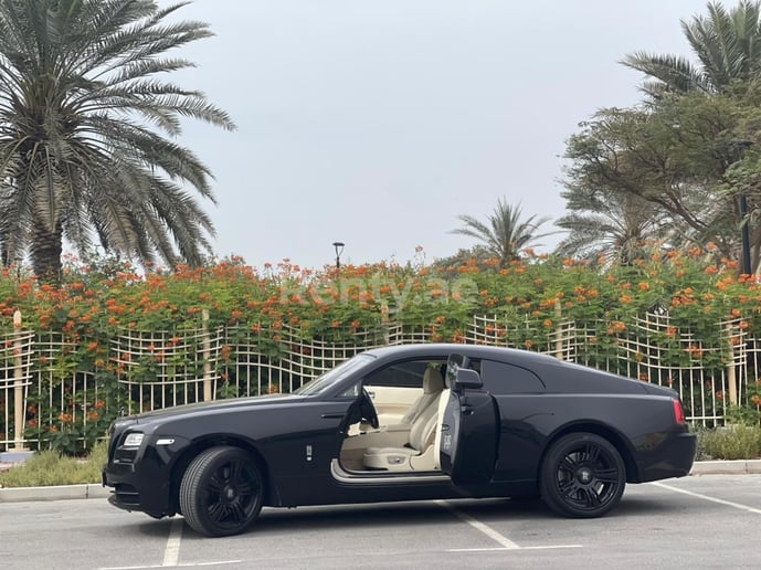 Rolls Royce Wraith (Negro), 2020 para alquiler en Dub&aacute;i