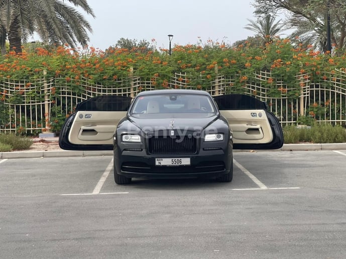 Rolls Royce Wraith (Negro), 2020 para alquiler en Dub&aacute;i