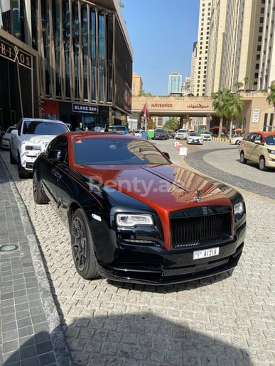 Rolls Royce Wraith- BLACK BADGE (Schwarz), 2019  zur Miete in Dubai