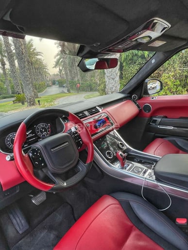Range Rover Sport SVR (Bleue), 2020 &agrave; louer &agrave; Duba&iuml;