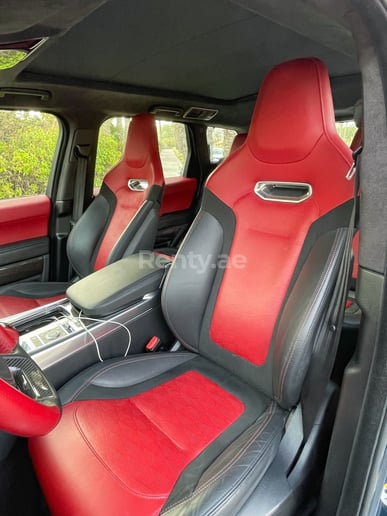 Range Rover Sport SVR (Bleue), 2020 &agrave; louer &agrave; Duba&iuml;