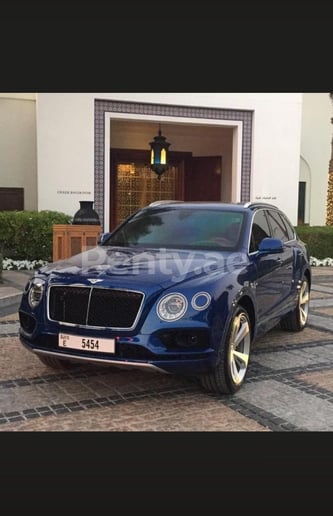 在迪拜 租 宾利Bentayga (蓝色), 2019
