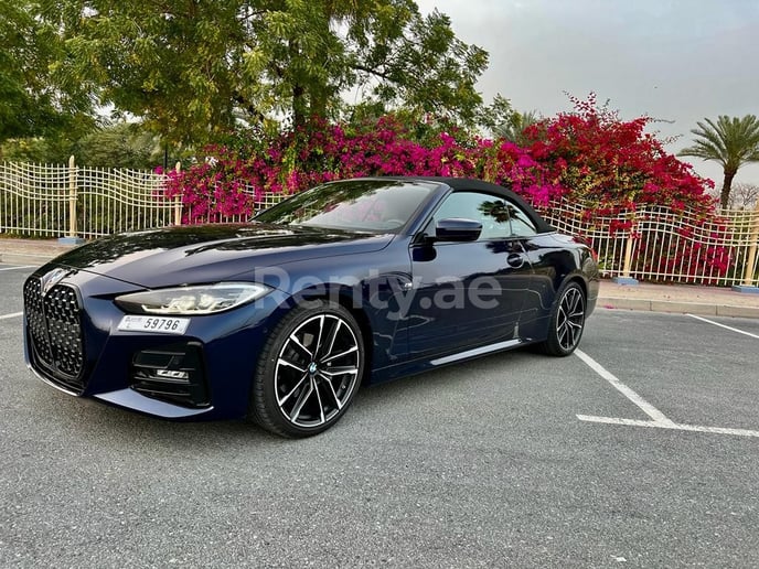 BMW 430 Convertible (Azul), 2022 para alquiler en Dub&aacute;i