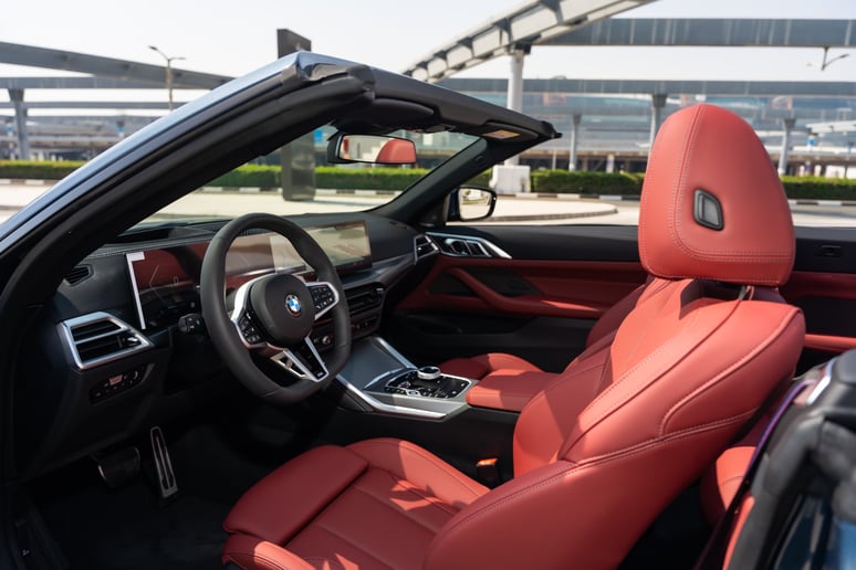 BMW 4 Serie (Blau), 2025  zur Miete in Ras Al Khaimah