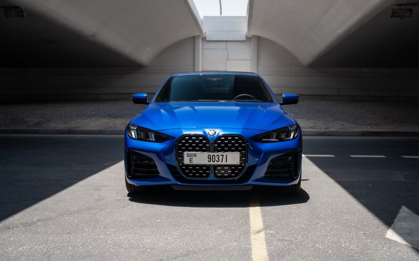BMW 4 Serie (Blauw), 2025 - lease-aanbiedingen in Ras Al Khaimah