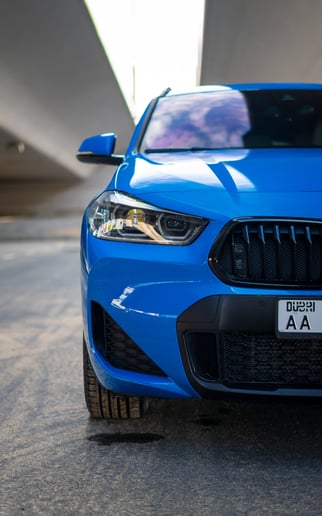 BMW X2 (Azul), 2022 para alquiler en Sharjah