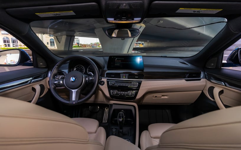 BMW X2 (Azul), 2022 para alquiler en Sharjah