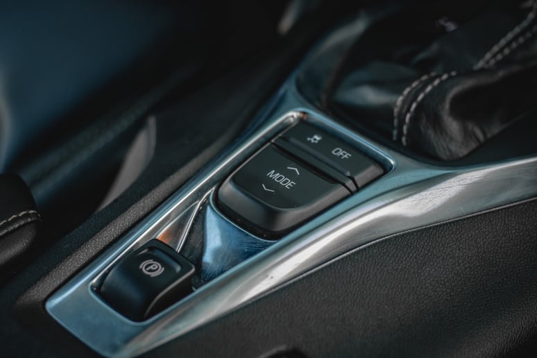 Chevrolet Camaro SS (Azul), 2022 para alquiler en Abu Dhabi