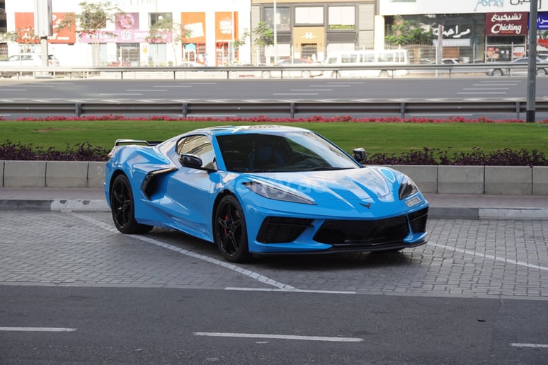 Chevrolet Corvette (Blauw), 2021 te huur in Dubai
