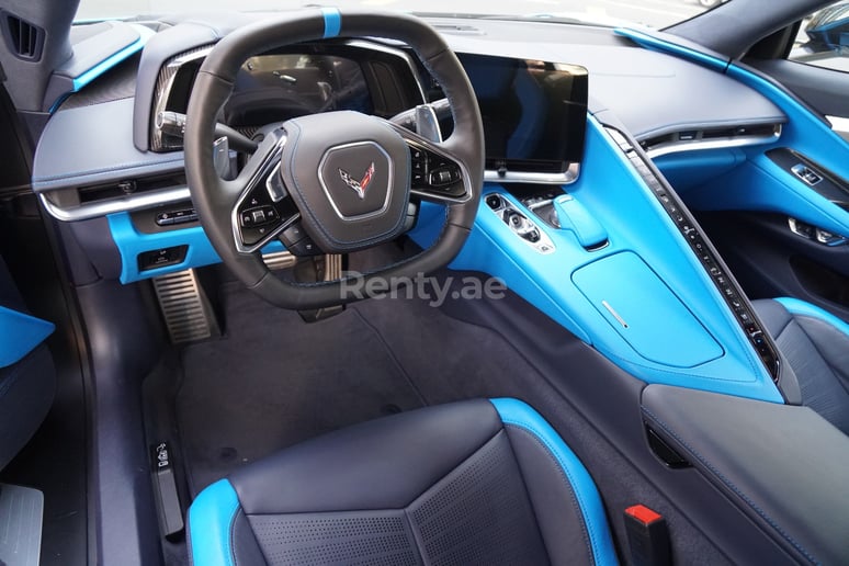 Chevrolet Corvette (Blauw), 2021 te huur in Dubai