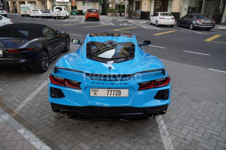 Chevrolet Corvette (Blau), 2021  zur Miete in Sharjah