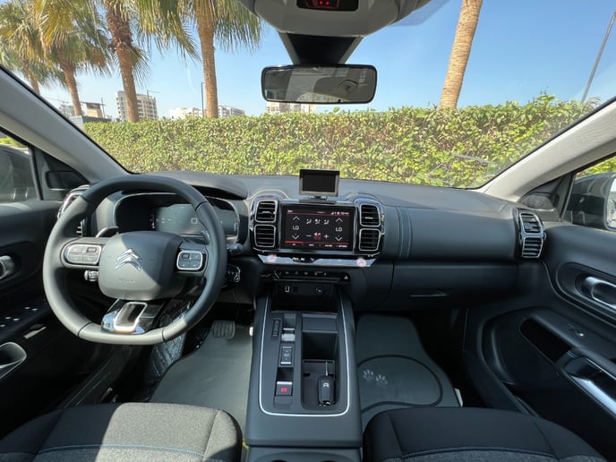 Citroen C5 Aircross (Blu), 2023 in affitto a Abu Dhabi