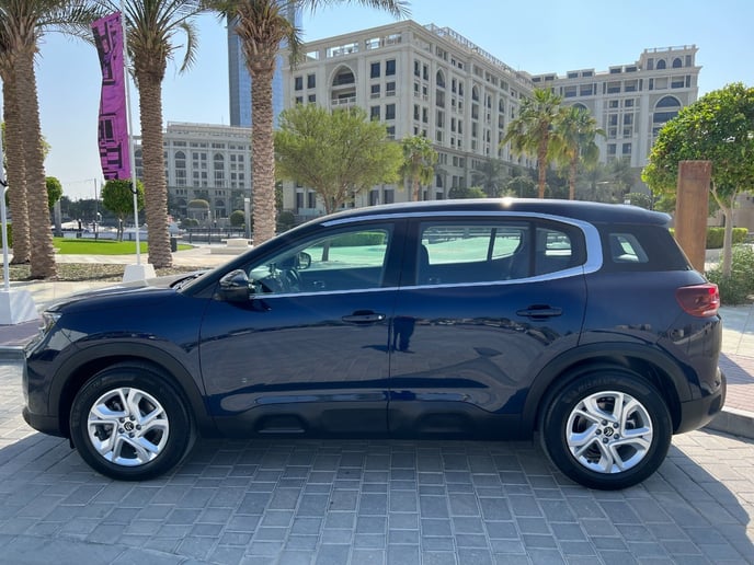 Citroen C5 Aircross (Blu), 2023 in affitto a Abu Dhabi