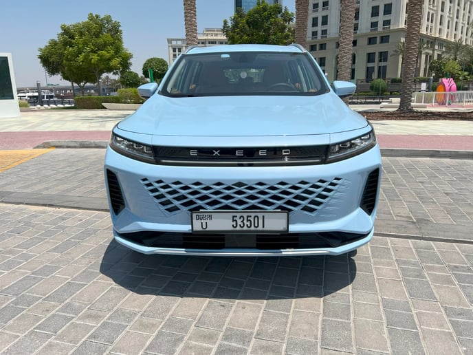 Exeed LX (Blau), 2024  zur Miete in Ras Al Khaimah
