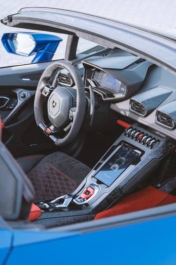 Lamborghini Evo Spyder (Blauw), 2021 - lease-aanbiedingen in Abu Dhabi