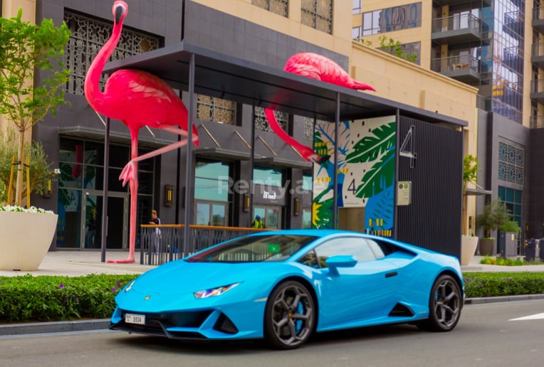 Lamborghini Evo (Blu), 2020 in affitto a Dubai