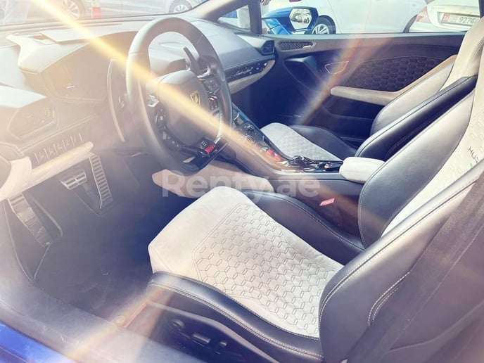 在迪拜 租 兰博基尼 Huracan Spyder (蓝色), 2020