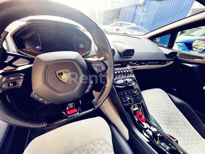 在迪拜 租 兰博基尼 Huracan Spyder (蓝色), 2020