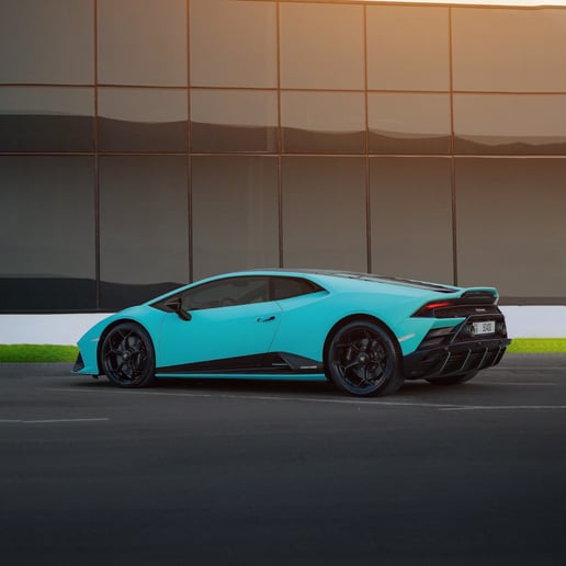 Lamborghini Huracan (Blu), 2021 in affitto a Sharjah
