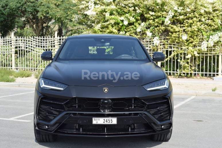 Lamborghini Urus (Черный), 2021 для аренды в Дубай