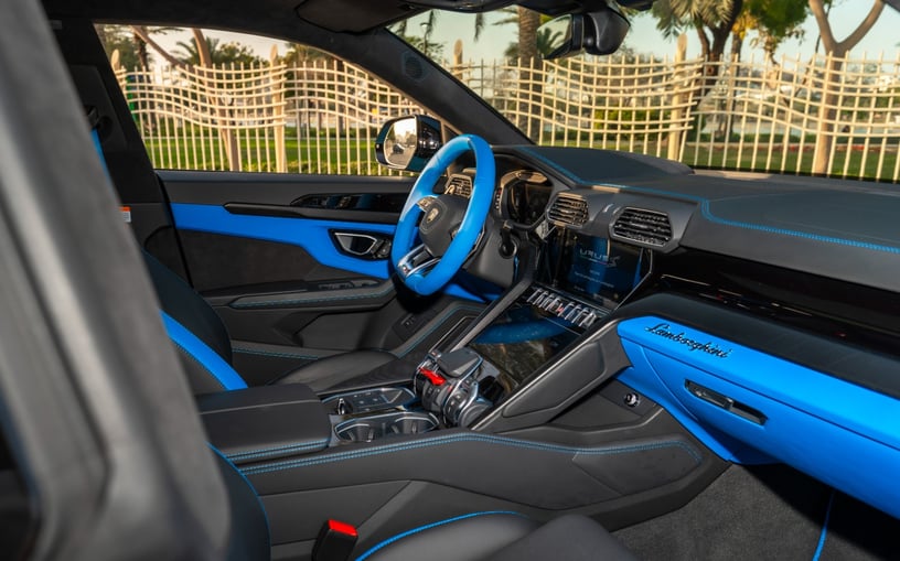 Lamborghini Urus (Blu), 2023 - offerte di leasing in Abu Dhabi