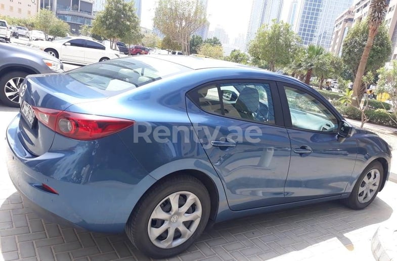 Dubai'de kiralık Mazda 3 (Mavi), 2019