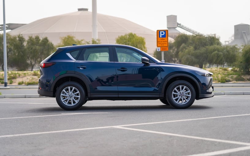Mazda CX5 (Blau), 2024  zur Miete in Sharjah