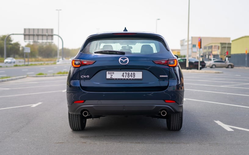 Mazda CX5 (Blau), 2024  zur Miete in Sharjah