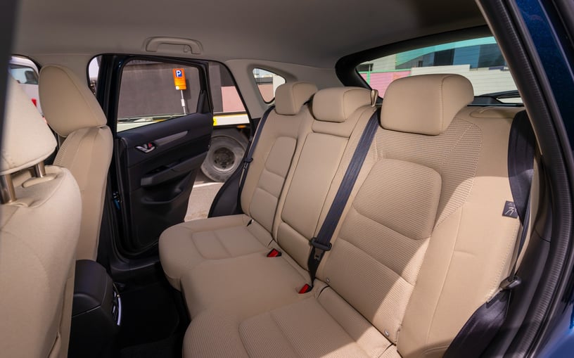Mazda CX5 (Blau), 2024  zur Miete in Sharjah
