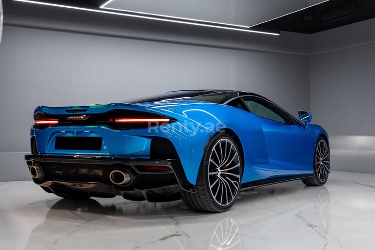 Dubai'de kiralık Mclaren GT (Mavi), 2022