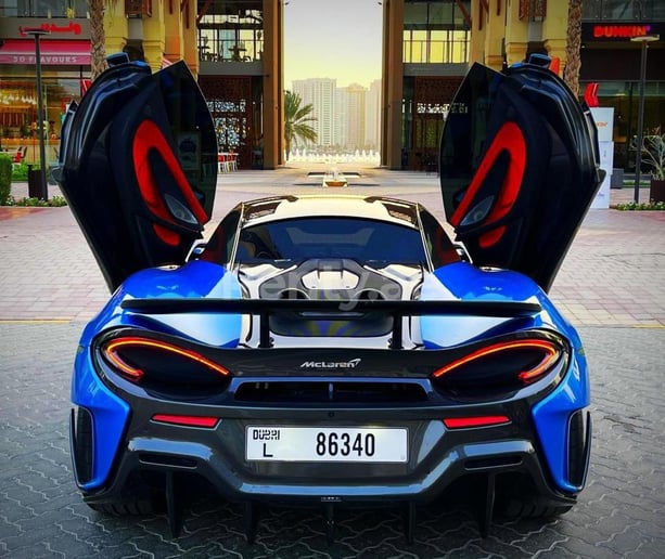 McLaren 600lt (Azul), 2020 para alquiler en Dub&aacute;i