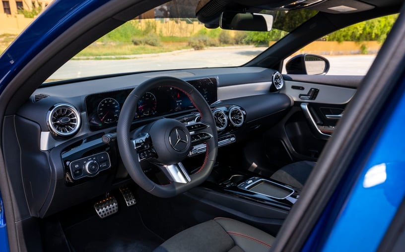 Mercedes A200 (Blu), 2025 - offerte di leasing in Ras Al Khaimah