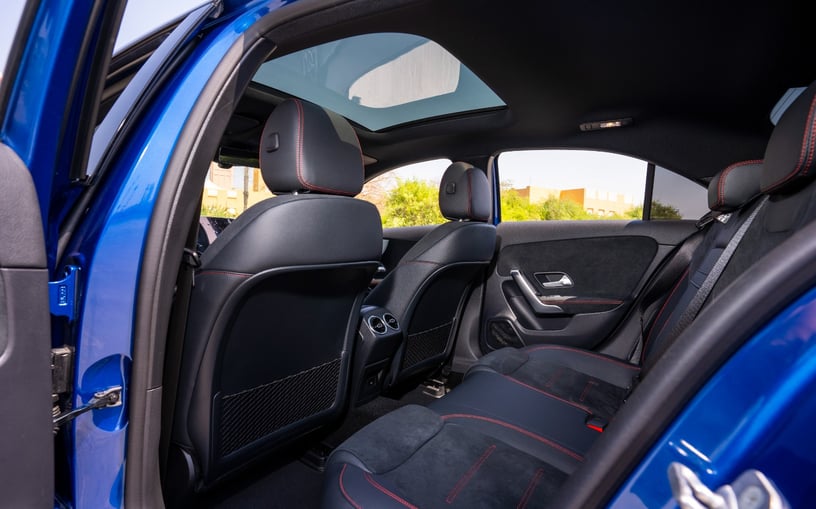 Mercedes A200 (Blu), 2025 - offerte di leasing in Ras Al Khaimah