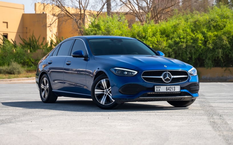 Mercedes C200 (Синий), 2022 для аренды в Рас-эль-Хайме