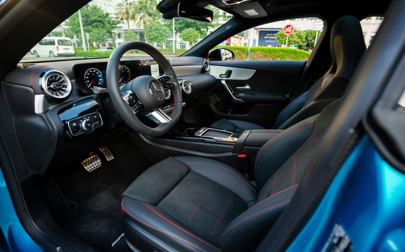 Mercedes CLA200 (Blauw), 2026 te huur in Sharjah