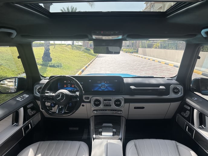 在哈伊马角租车 租 梅赛德斯G级 (蓝色), 2025