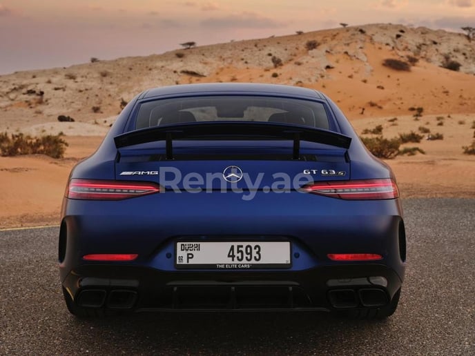 إيجار مرسيدس GT (أزرق), 2019 في دبي