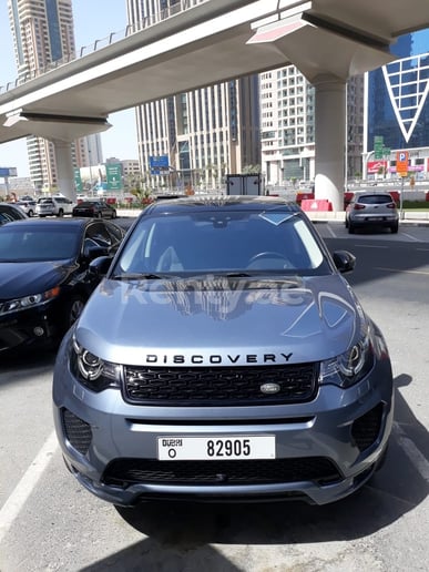 Dubai'de kiralık Range Rover Discovery (Mavi), 2019