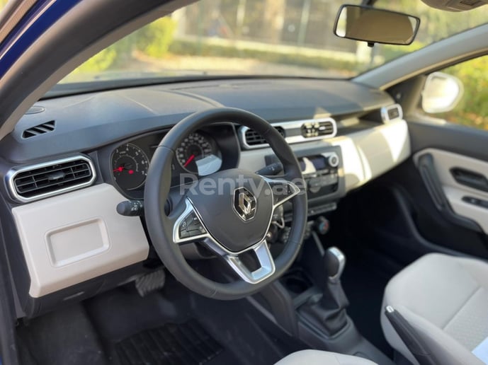 Renault Duster (Blu), 2022 in affitto a Dubai