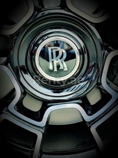 Rolls Royce Ghost Black Badge (Синий), 2019 для аренды в Дубай